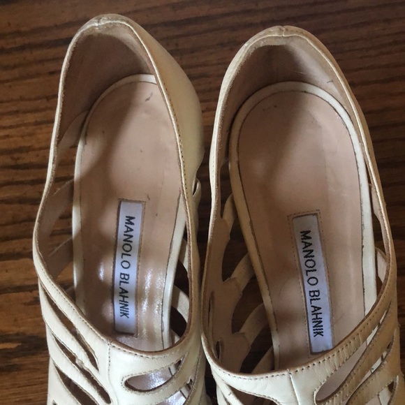 Manolo Blahnik heels - Picture 3 of 5